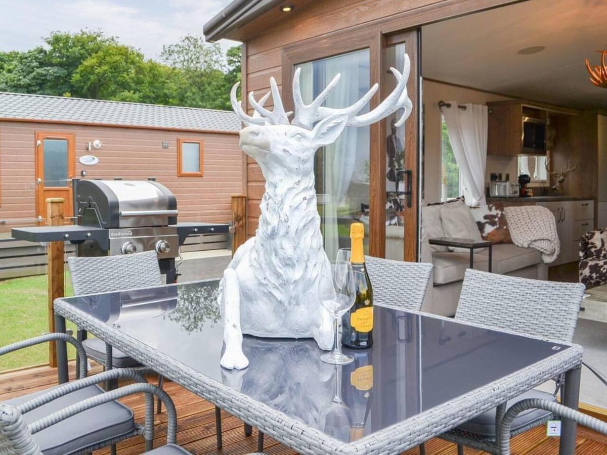Luxury Boutique Style Lodge With Hot Tub Bridlington Buitenkant foto