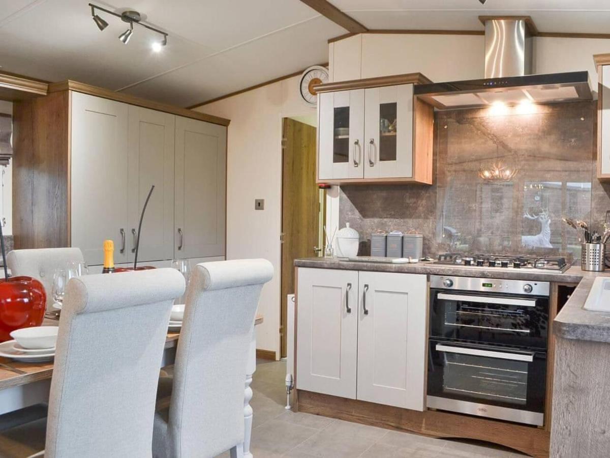 Luxury Boutique Style Lodge With Hot Tub Bridlington Buitenkant foto