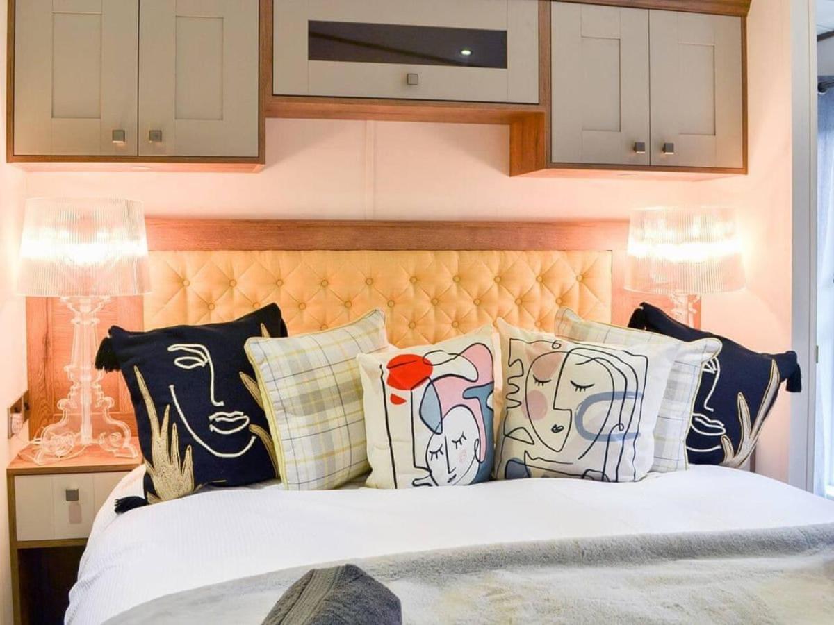 Luxury Boutique Style Lodge With Hot Tub Bridlington Buitenkant foto